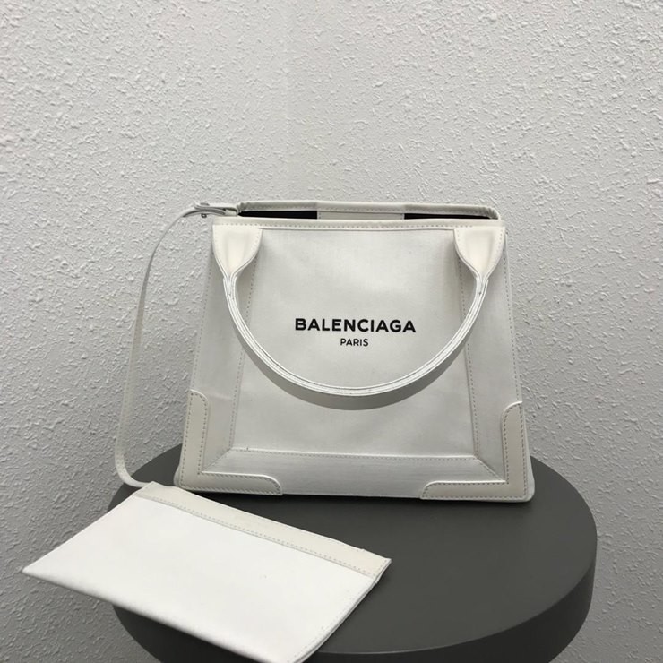 BALENCIAGA NAVYS CABAS BAG <br>발렌시아가 네이비 카바스 백