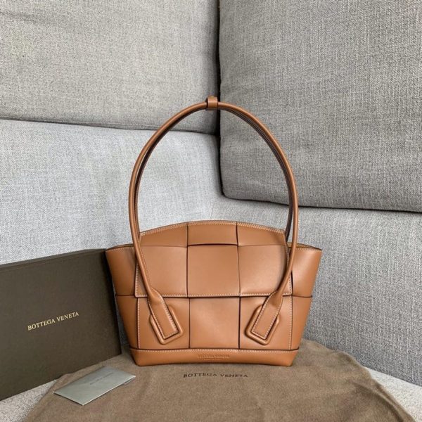 BOTTEGA VENETA ARCO BAG 보테가 베네타 아르코 백