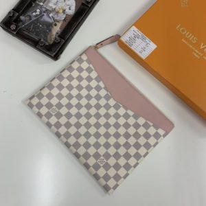 LOUIS VUITTON DAILY CLUTCH<br>루이비통 데일리 클러치<br>[29.5x21cm 이태리가죽]