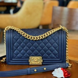 CHANEL BOY FLAP BAG <br>샤넬 보이 플랩 백<br>[25cm HASS 가죽]