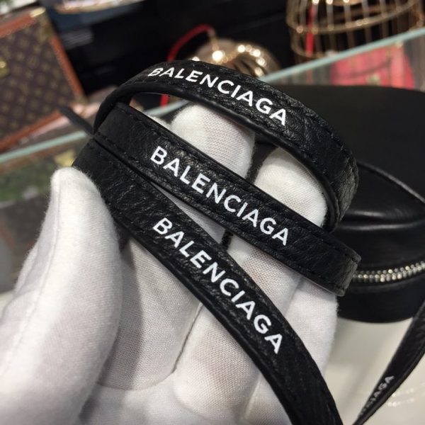 BALENCIAGA EVERYDAY CAMERA BAG 발렌시아가 에브리데이 카메라 백