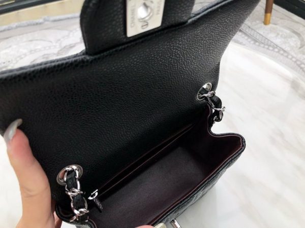 CHANEL CLASSIC FLAP BAG 샤넬 클래식 플랩 백