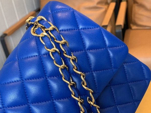 CHANEL CLASSIC FLAP BAG 샤넬 클래식 플랩 백