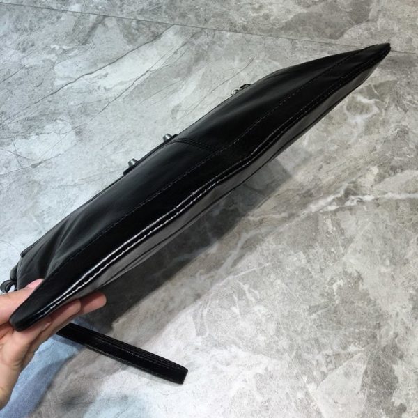 BALENCIAGA CLASSIC CLUTCH 발렌시아가 클래식 클러치