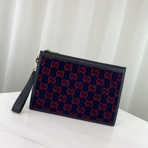 GUCCI GG WOOL POUCH<br>구찌 지지 울 파우치<br>[30x20cm]