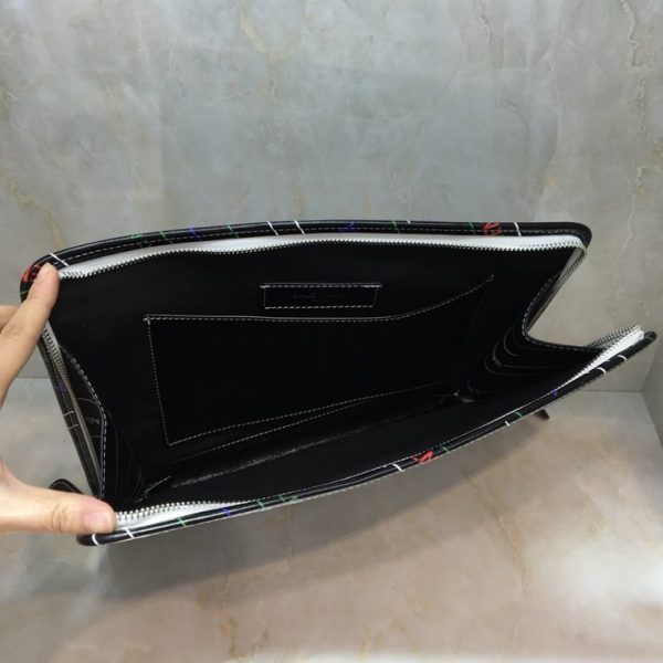 BALENCIAGA GRAFFITI CLASSIC CLUTCH 발렌시아가 그래피티 클래식 클러치