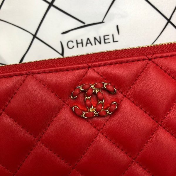 CHANEL 19 CLUTCH 샤넬 19 클러치