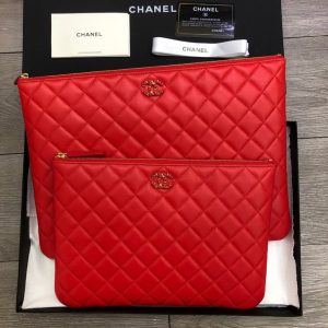 CHANEL 19 CLUTCH <br>샤넬 19 클러치