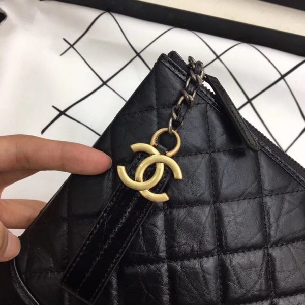 CHANEL LEATHER CLUTH 샤넬 레더 클러치