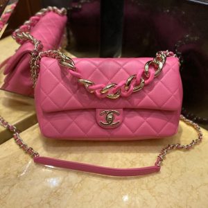 CHANEL CLASSIC FLAP BAG<br>샤넬 클래식 플랩 백<br>[27x16x7cm 프랑스양가죽]