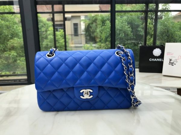 CHANEL CLASSIC FLAP BAG 샤넬 클래식 플랩 백