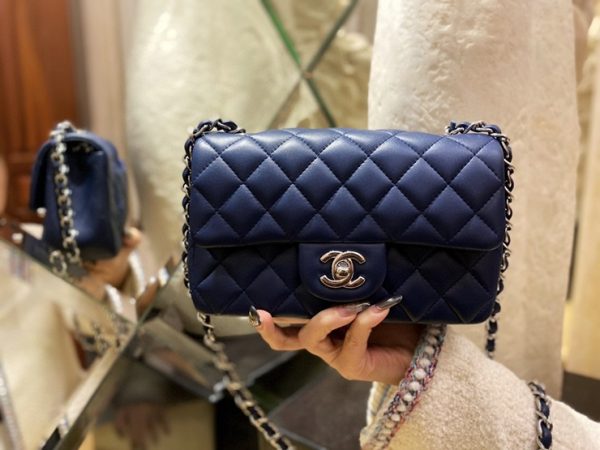 CHANEL CLASSIC FLAP BAG 샤넬 클래식 플랩 백