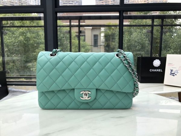 CHANEL CLASSIC FLAP BAG 샤넬 클래식 플랩 백