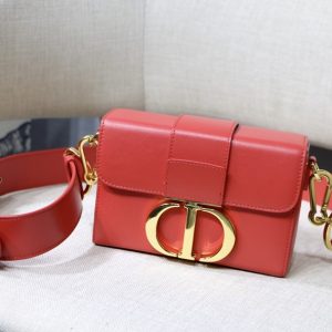 DIOR 30MONTAIGNE MINI BOX BAG<br>디올 30몽테인 미니 박스 백<br>[17.5×11.5x5cm 이태리가죽]