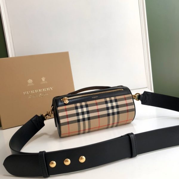 BURBERRY LEATHER CROSS BAG 버버리 크로스백