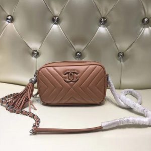 CHANEL CC CALFSKIN CAMERABAG<br>샤넬 CC 카프스킨 카메라백<br>[18x11x6cm]