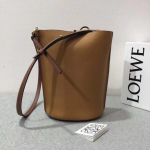 LOEWE GATE BUKET BAG<br>로에베 게이트 버킷 백<br>[19x29x14cm]