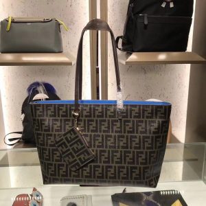 FENDI MULTI LOGO SHOPPER BAG<br>펜디 멀티 로고 쇼퍼백<br>[36x25x15cm]