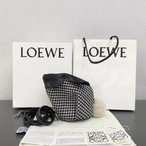 LOEWE BUNNY MINI BAG<br>로에베 버니 미니백<br>[18×16.5x13cm]