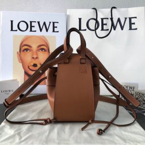 LOEWE HAMMOCK DW MINI BAG<br>로에베 해먹 DW 미니백<br>[11x19x17cm]