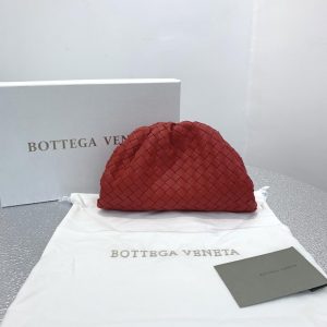 BOTTEGA VENETA THE POUCH 20 IN INTRECCIATO NAPPA <br>보테가 베네타 파우치