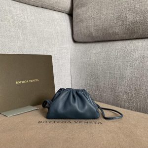 BOTTEGA VENETA BUTTER CARF MINI POUCH <br>보테가 베네타 버터 카프 미니 파우치