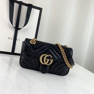 GUCCI GG MARMONT SHOULDER BAG<br>구찌 GG 마몬트 숄더백<br>[22x13x6cm 이태리송아지가죽]