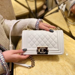 CHANEL BOY FLAP BAG <br>샤넬 보이 플랩 백<br>[20cm INCAS정품가죽 샴페인골드]