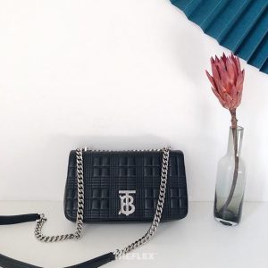 BURBERRY LEATHER LOLA CHAIN SHOULDER BAG <br>버버리 로라 체인 숄더백