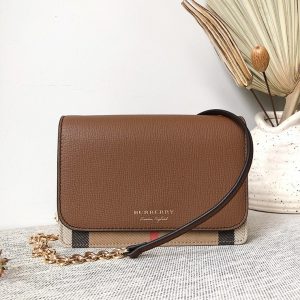 BURBERRY LEATHER SHOULDER BAG <br>버버리 숄더백