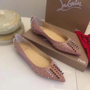 CHRISTIAN LOUBOUTIN SPIKED FLAT SHOES<br>크리스찬 루부탱 스파이크 플랫 슈즈<br><i>35-39 SIZE</i>