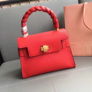 MIUMIU CLICK LEATHER TOTE BAG<br>미우미우 클릭 텍스쳐 레더 토트백<br>[25x18x12cm]