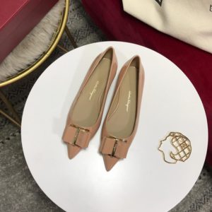 FERRAGAMO ZERI FLAT<br>페라가모 제리 플랫 슈즈(에나멜)<br><i>35-40 SIZE 이태리소,양가죽 주문제작+3-4일</i>