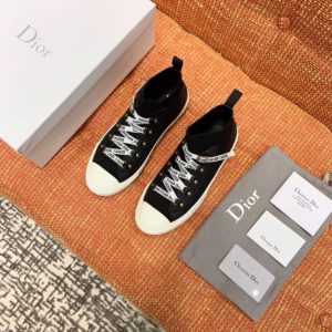 DIOR WALK’N SNEAKERS<br>디올 워크인 스니커즈<br><i>35-39 SIZE</i>