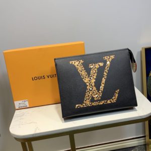 LOUIS VUITTON POCHE TOILETTE CLUTCH<br>루이비통 포쉐 토일렛 클러치<br>[26x20cm 이태리가죽]