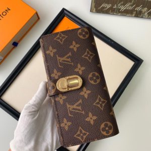 LOUIS VUITTON CURIEUSE WALLET<br>루이비통 크루즈 지갑<br><i>20x11cm 이태리가죽</i>