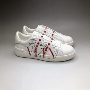 VALENTINO ROCKSTUD SNEAKER<br>발렌티노 락스터드 스니커즈<br><i>남녀공용 35-44 SIZE 제작+3일</i>