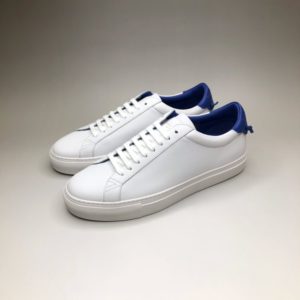 GIVENCHY URBAN STREET SNEAKERS<br>지방시 어반 스트리트 스니커즈<br><i>38-44 SIZE</i>