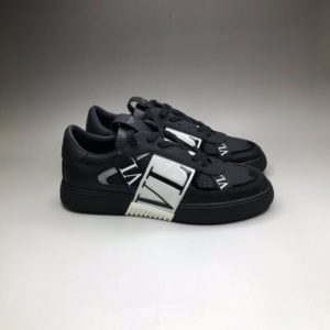 VALENTINO VL7N SNEAKER<br>발렌티노 VL7N 스니커즈<br><i>남녀공용 35-44 SIZE 제작+3일</i>