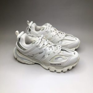 BALENCIAGA TRACK TRAINERS<br>발렌시아가 트랙 트레이너<br><i>35-45 SIZE 최상급 LED</i>