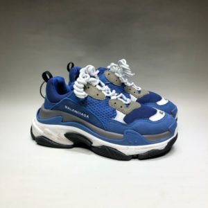 BALENCIAGA TRIPLE S<br>발렌시아가 트리플 S 스니커즈<i>35-45 SIZE 최상급</i>