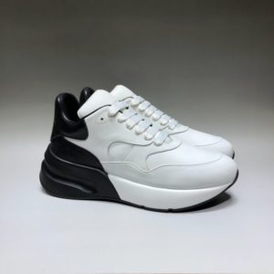 ALEXANDER MCQUEEN OVERSIZE RUNNER<br>알렉산더 맥퀸 오버사이즈 러너<br><i>35-44 SIZE</i>