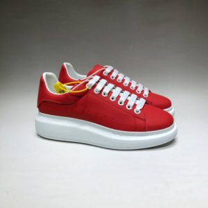 ALEXANDER MCQUEEN OVERSIZED SNEAKERS<br>알렉산더 맥퀸 오버솔 스니커즈<br><i>35-44 SIZE 최상급</i>