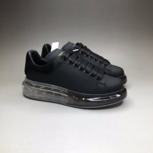 ALEXANDER MCQUEEN OVERSIZED SNEAKERS<br>알렉산더 맥퀸 오버솔 스니커즈<br><i>35-44 SIZE 최상급</i>