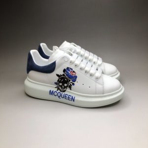 ALEXANDER MCQUEEN OVERSIZED SNEAKERS<br>알렉산더 맥퀸 오버솔 스니커즈<br><i>35-44 SIZE 최상급</i>