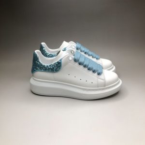 ALEXANDER MCQUEEN OVERSIZED SNEAKERS<br>알렉산더 맥퀸 오버솔 스니커즈<br><i>35-44 SIZE 최상급</i>