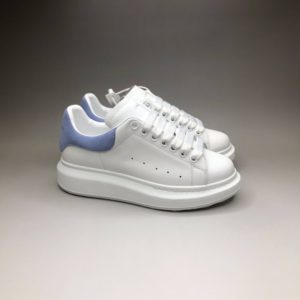 ALEXANDER MCQUEEN OVERSIZED SNEAKERS<br>알렉산더 맥퀸 오버솔 스니커즈<br><i>35-44 SIZE 최상급</i>