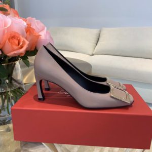 ROGER VIVIER PUMPS<br>로저비비에 펌프스<br><i>35-40 SIZE 굽 7cm</i>