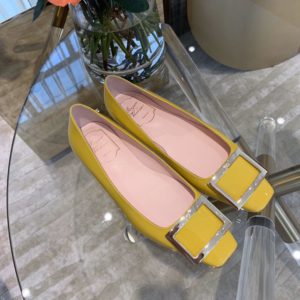 ROGER VIVIER FLAT SHOES<br>로저비비에 플랫 슈즈<br><i>35-40 SIZE 소가죽</i>