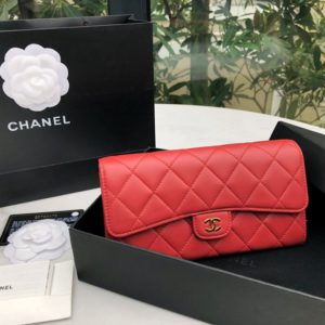 CHANEL CLASSIC FLAP WALLET<br>샤넬 클래식 플랩 장지갑<br><i>19.5×10.5x3cm 이태리 GR정품양가죽</i>